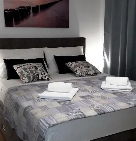 Two New Apartments By The Town Center Zadar Room photo